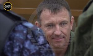 «Большие начальники давят на судью»: военкоры обвинили суд в предвзятости к генералу Попову