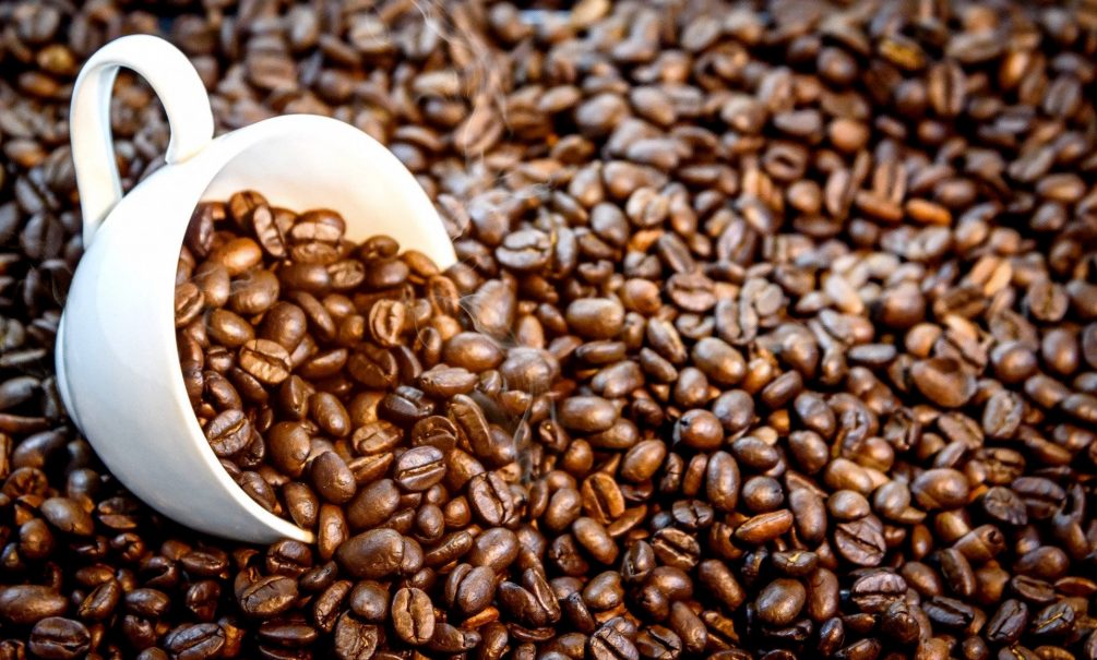 Эксперты предупредили о росте цен на кофе в России 