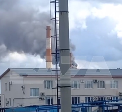 Беспилотники ВСУ атаковали нефтеперерабатывающий завод в Башкирии 