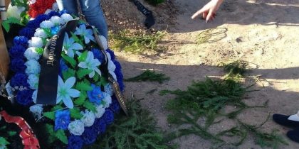 В Волгограде влюбленная парочка осквернила могилы участников СВО