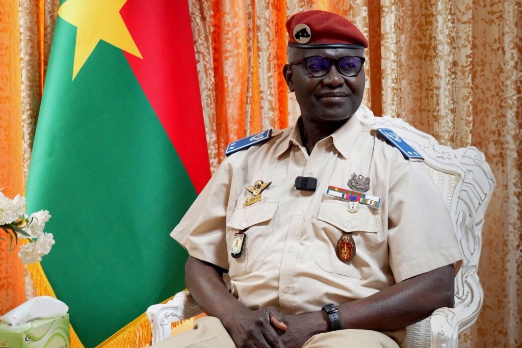 «Очень рады этому партнерству»: министр обороны Буркина-Фасо поблагодарил Россию за военное сотрудничество «Очень рады этому партнерству»: министр обороны Буркина-Фасо поблагодарил Россию за военное сотрудничество