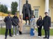 Молодые дипломаты возложили цветы к памятнику П.Фитину на территории Пресс-бюро СВР России