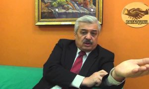 А как кукарекал: скандального главу узбекского землячества поместили в СИЗО за разжигание ненависти