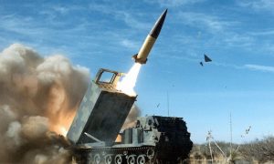 Новости СВО: ВСУ бьют ракетами ATACMS по Крыму с сухогрузов из Одессы