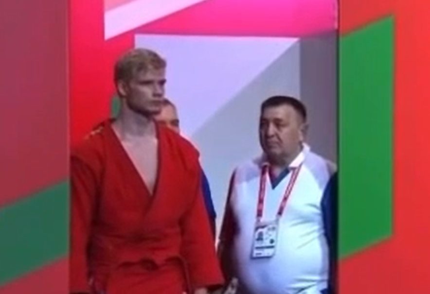 «Всякие шмары нам не нужны»: комментатор игр БРИКС спровоцировал скандал в прямом эфире «Всякие шмары нам не нужны»: комментатор игр БРИКС спровоцировал скандал в прямом эфире