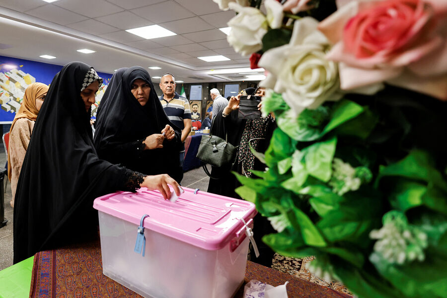 В Иране не смогли избрать президента: никто из кандидатов не набрал более 50% голосов 