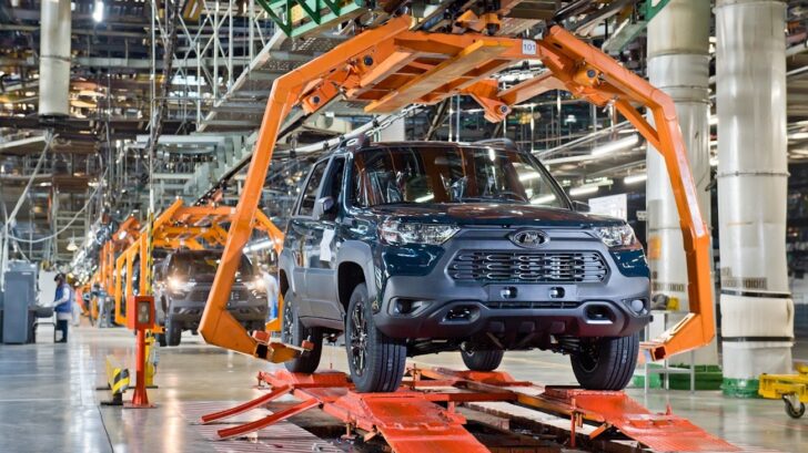 Абсурд: импортные машины подорожали на 14%, во многом, ради помощи АвтоВАЗу, но завод снижает качество и тоже повышает цены 