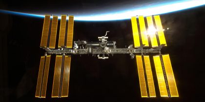 Чужой: астронавтов МКС не возвращают на Землю из-за штамма аномальной бактерии, способной уничтожить человечество