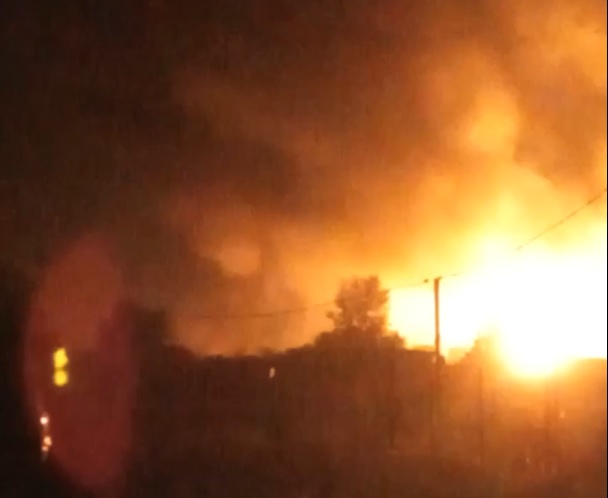 «Десятки взрывов, под ударом АЭС, есть разрушения»: ВСУ нанесли массированный удар по Курску 