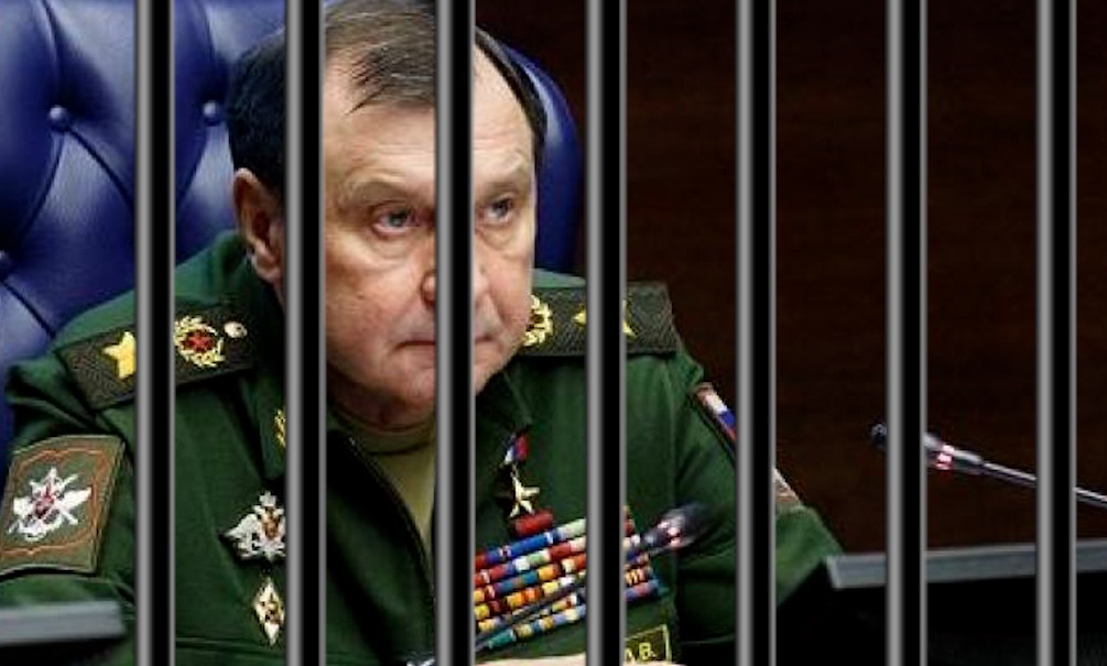 «По коррупционному делу»: суд отправил в СИЗО экс-замминистра бороны Дмитрия Булгакова 