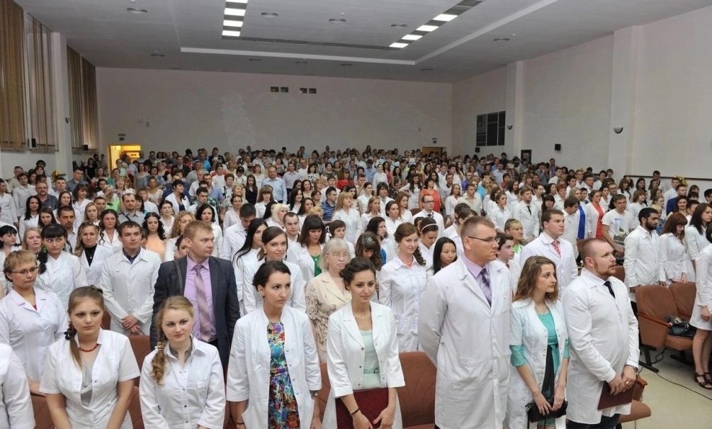 Социальная хирургия или зачем врач-барыга Антон Казанцев хочет устроить в Костроме митинг 