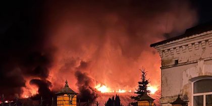 «Мощные взрывы, всё в огне»: ВСУ ударили по заводу низковольтной аппаратуры под Курском