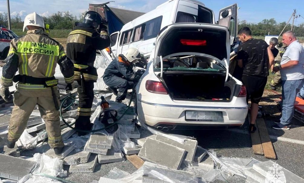 14 пострадавших, двое погибших: дело возбуждено после массовой аварии на Кубани 