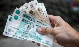 «На 50 тысяч еле выживаю»: почему россияне стали отказываться от сбережений