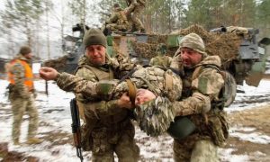 «О чем не пишут открыто»: военкор рассказал о реальной ситуации на СВО и при чем здесь анекдот о сове и мышах