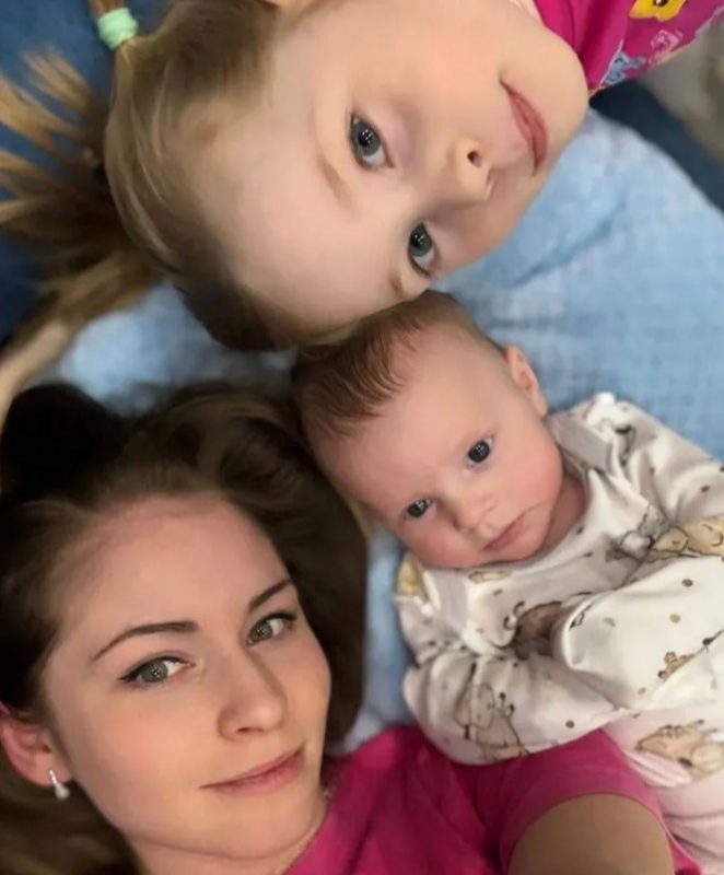 Порно аққұба қызды жазалады