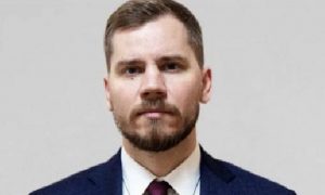 Замглавы Военно-медицинской академии Минобороны РФ Павла Вешкина обвинили в получении взятки