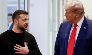 Стало известно, о чём Зеленский тайно торгуется с Трампом: $500 млрд и личные гарантии