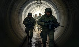 «Падали в обморок и резали куртки»: раскрыты новые подробности подземного штурма Суджи