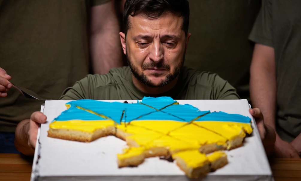 Арестович* паникует: «Областей у Украины осталось на два-три года» – надо отдать четыре, пока не попросили восемь Арестович* паникует: «Областей у Украины осталось на два-три года» – надо отдать четыре, пока не попросили восемь