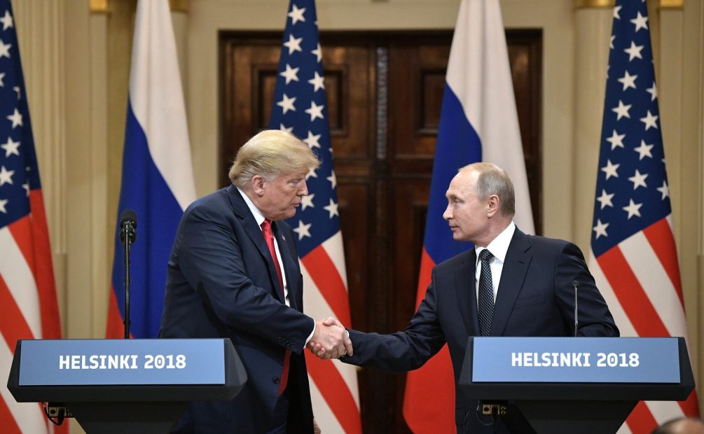 «Особые отношения»: в США рассказали о тайных симпатиях Трампа к Путину