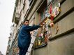 «Пасха — харам»: в Петербурге мигранты сняли с дома пасхальные украшения и оскорбили православный праздник
