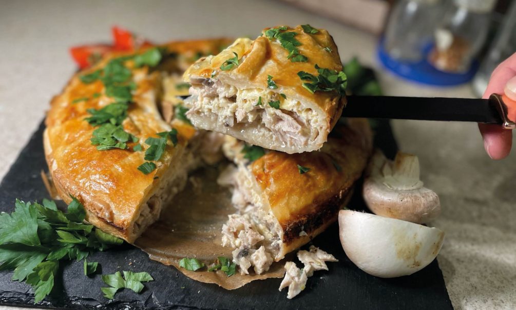 «Давай только по-быстрому»: итальянский мясной пирог из слоеного теста «Давай только по-быстрому»: итальянский мясной пирог из слоеного теста