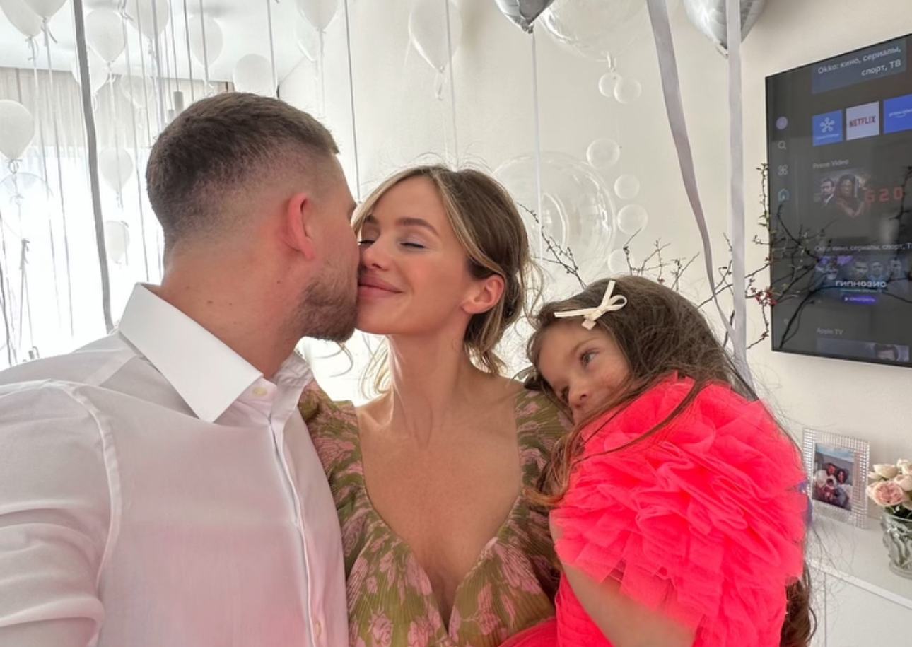 Алекса отпраздновала 4-летие дочери вместе с мужем, с которым передумала разводиться