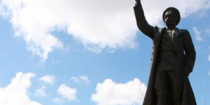 «Генерала-предателя вынесут вперёд ногами»: бойцы СВО призвали снести памятник пособнику Гитлера - суд решил конфисковать его