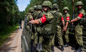 Десятки тысяч тел: ВС РФ эвакуируют погибших боевиков ВСУ из курского приграничья