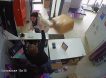«Проси прощение»: пьяная клиентка разбила голову сотруднице в ПВЗ Москвы