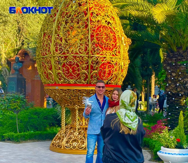 «Христос Воскресе!» по всей стране: Пасха в кадрах и лицах – фоторепортаж «Блокнота»