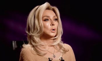 Жалаңаш ханымдар HD бейнесі Кең жамбаспен тегін порно