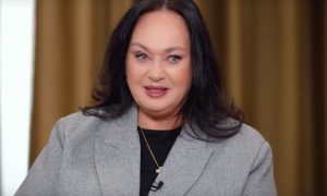 «Она мой мир, моё всё!»: Лариса Гузеева очень трогательно о любви к покойной маме