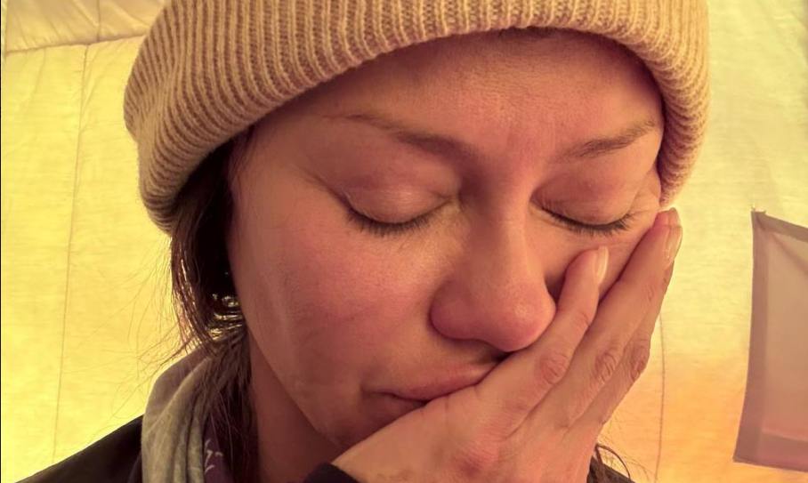 «Люди блюют, страшно на себя смотреть, все болит»: Боня показала шокирующие кадры с похода на Эверест «Люди блюют, страшно на себя смотреть, все болит»: Боня показала шокирующие кадры с похода на Эверест