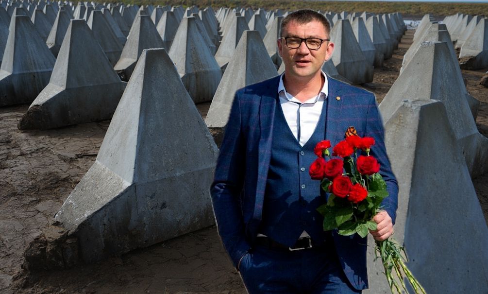 Враг в тылу: организатор оборонительных сооружений в Теткино задержан за махинации Враг в тылу: организатор оборонительных сооружений в Теткино задержан за махинации