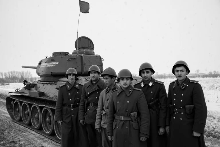 «Гитлер создал бы Великую Армению!»: в Минобороны республики пожалели о поражении нацистской Германии 