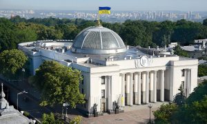 Унижение Украины в прямом эфире: депутатов Рады заставят ратифицировать сделку с США, не ознакомив с содержанием документа
