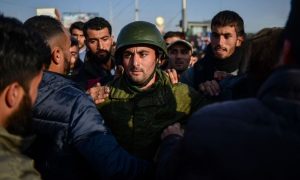 «Мы вас резали и будем резать»: мигранты толпой избили раненного ветерана СВО