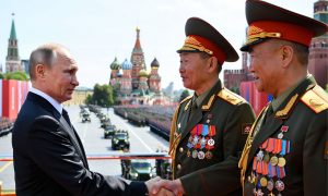 Не участники, но гости: Путин горячо поблагодарил военных КНДР