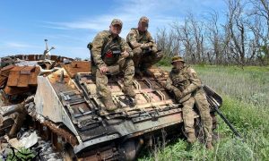 «Русские рвут фронт, началась битва за Константиновку»: отказ Зеленского от переговоров в Стамбуле грозит Украине потерей Донбасса