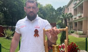 «Русская Кувалда» доставил Огонь Памяти в Индию: боксер Дмитрий Кудряшов провёл акции и мастер-классы в Ченнаи и Дели