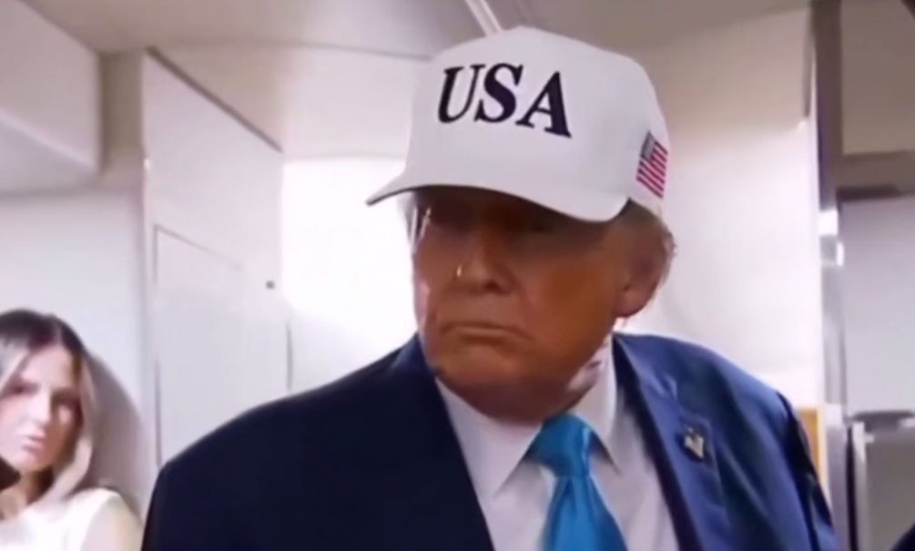 Трамп разрешил России стереть Украину с лица Земли: «сами дали Путину предлог разбомбить их к чертям» 