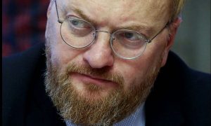 «Злобные диверсанты»: Милонов высказался о журналистах, работающих на западные СМИ