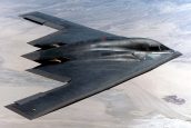 США начали операцию против Ирана: в Тегеране сообщили, что американские самолеты-невидимки уже «работают» по столице