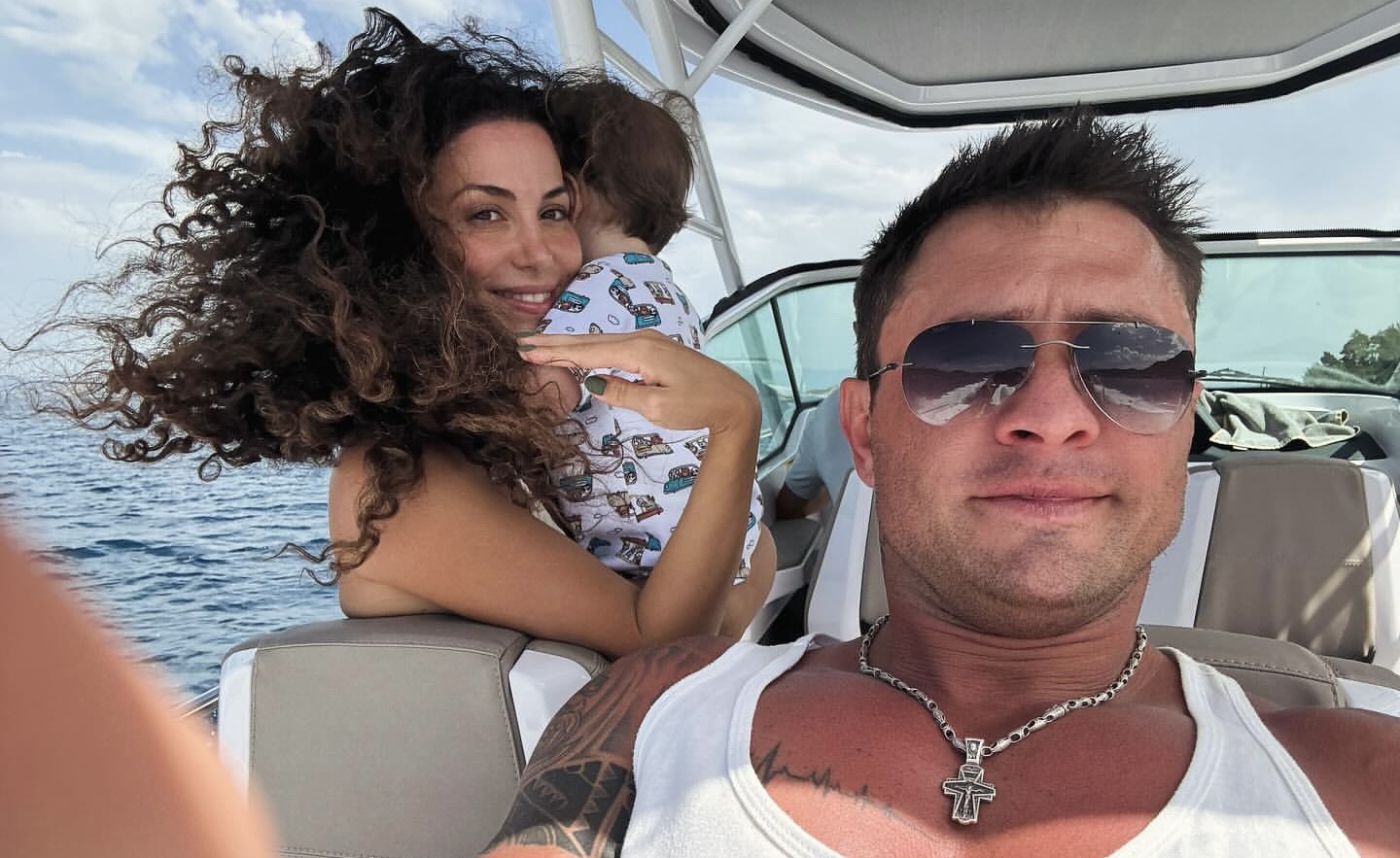 Павел Прилучный показал, как проводит время с сыновьями на фоне судов с Муцениеце: «Старший плохому не научит»