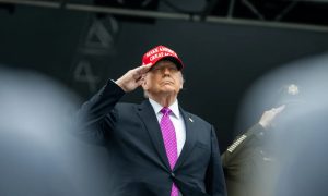 Трамп изнасиловал Европу – получится ли то же самое с Россией