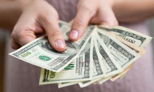 Курс доллара упадёт ещё сильнее? Эксперт: «Есть два ключевых фактора»