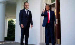 «Лицом не вышел»: США запретили Украине присылать в качестве посла экс-министра обороны Рустема Умерова