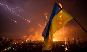 «Настоящий ад» на Украине: Киев и города горят после комбинированного удара «Гераней» и «Искандеров»